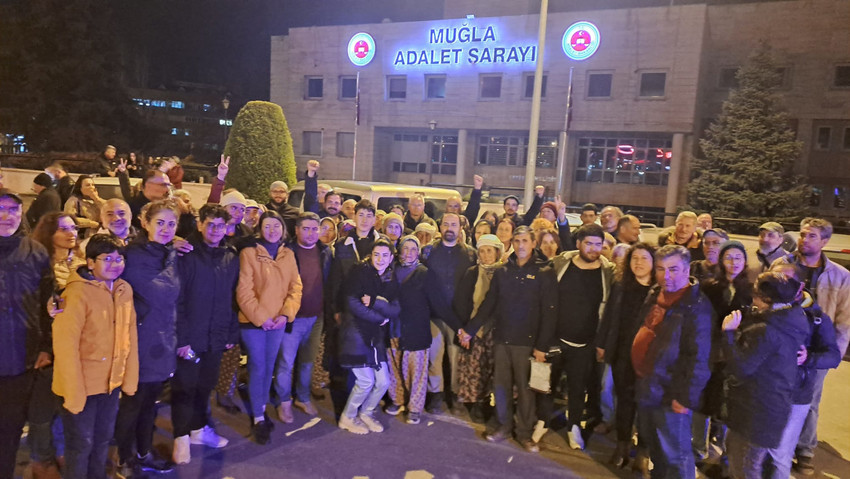 Deştin'deki nöbet eylemine jandarma müdahale etti: 9 gözaltı - Resim : 1