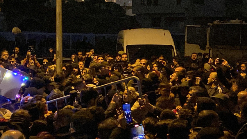 Hatay’da barikatların ardında deprem anması: 3 kişi gözaltına alındı - Resim : 3