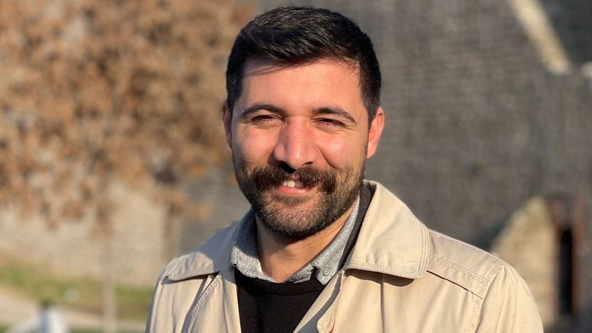 Absürt komedi: Kürtçe mizah dergisi Golik, Ahmet Özer'in tutuklama gerekçelerinden biri olarak sayıldı - Resim : 1