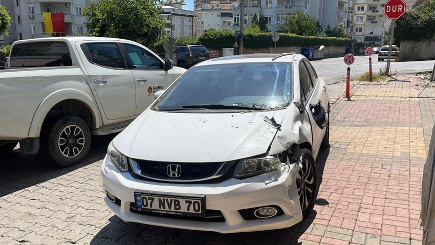 Freni boşaldı, caddeyi savaş alanına çevirdi - Resim : 3