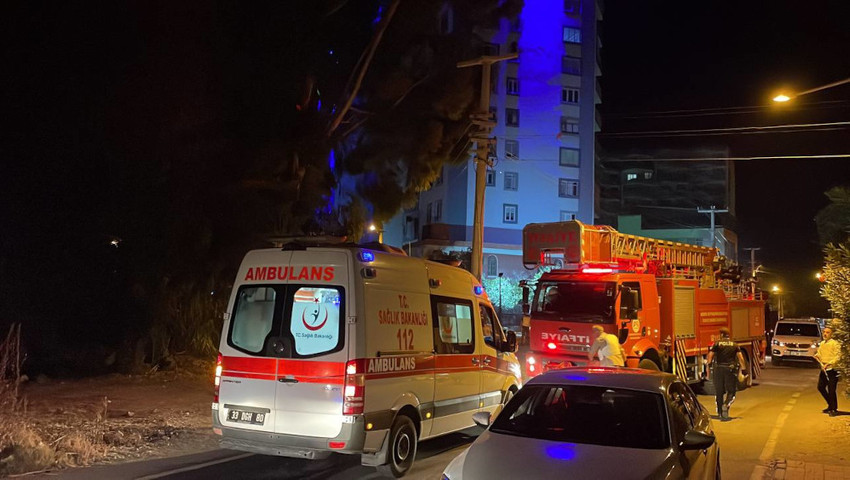 Mersin'de polisevine saldırı: 1 polis vefat etti, 1 polis yaralı - Resim : 2