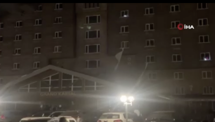 Kartalkaya'da otel yangınından çarşafla kurtulmaya çalıştılar: Nereden çıkacağız, yardım edin - Resim : 1
