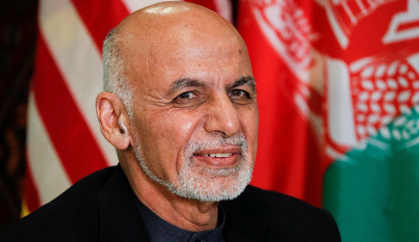 Afganistan Devlet Başkanı Gani ülkeyi terk etti, Taliban Cumhurbaşkanlığı Sarayı'na girdi - Resim : 1
