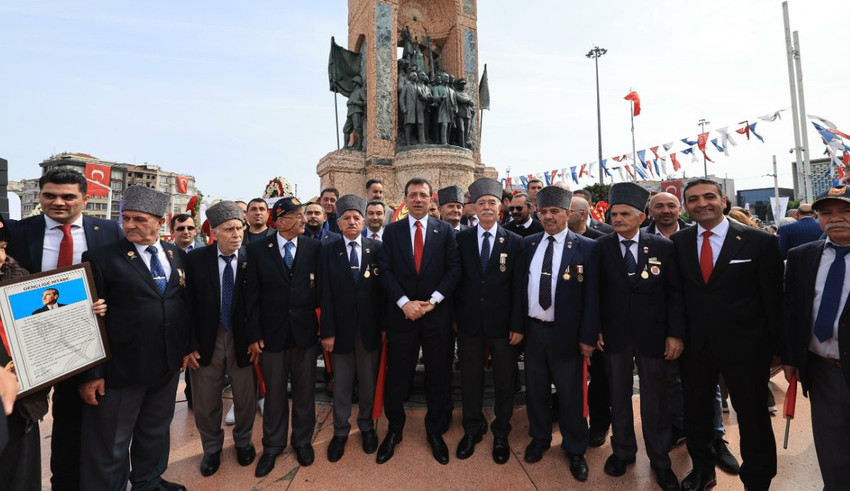 19 Mayıs Gençlik ve Spor Bayramı kutlanıyor - Resim : 1