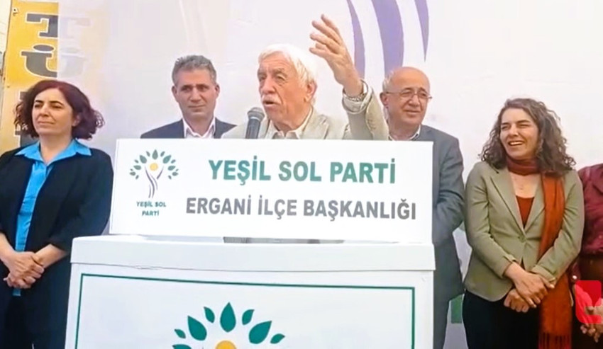 Gazetecinin mesafesiz hâli - Resim : 1