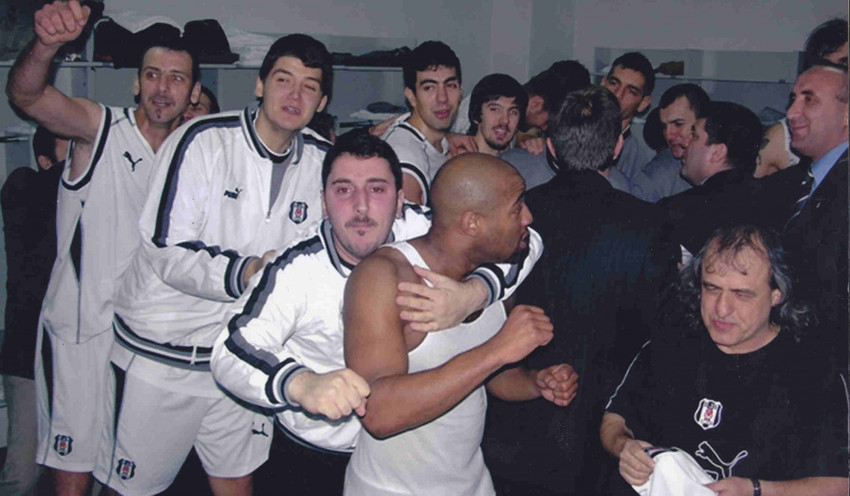 BJK’nin emektarı ‘SeySey’, basketbol takımının tarihini yazdı - Resim : 4