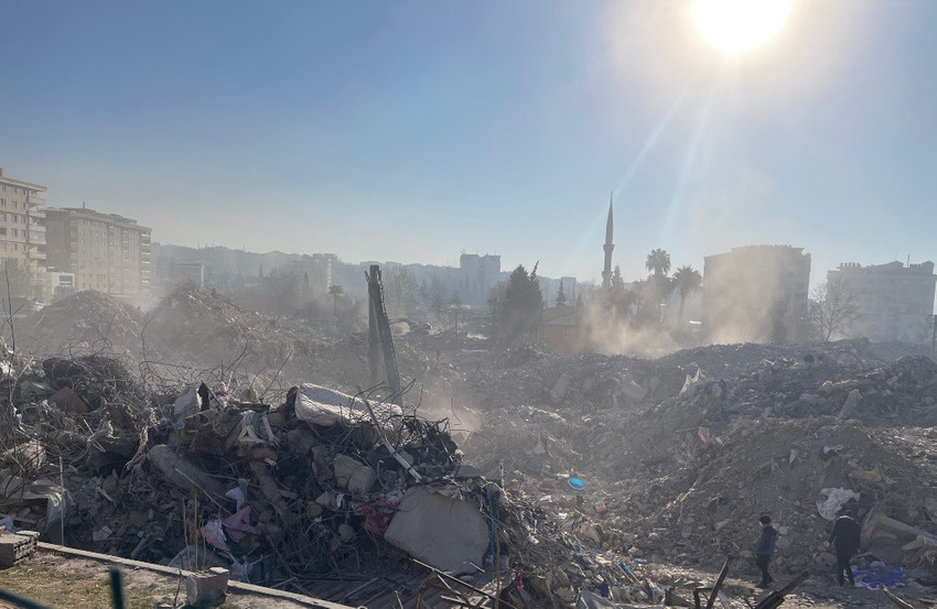 Maraş’ta sabah güneşi: Yan yana 17 blok nasıl gitti? - Resim : 1