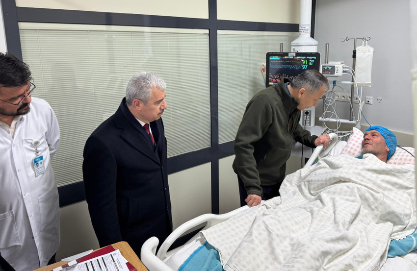 Konya'da çöken binada 2 kişinin cansız bedenine ulaşıldı, 3 kişi enkazdan sağ çıkarıldı - Resim : 3