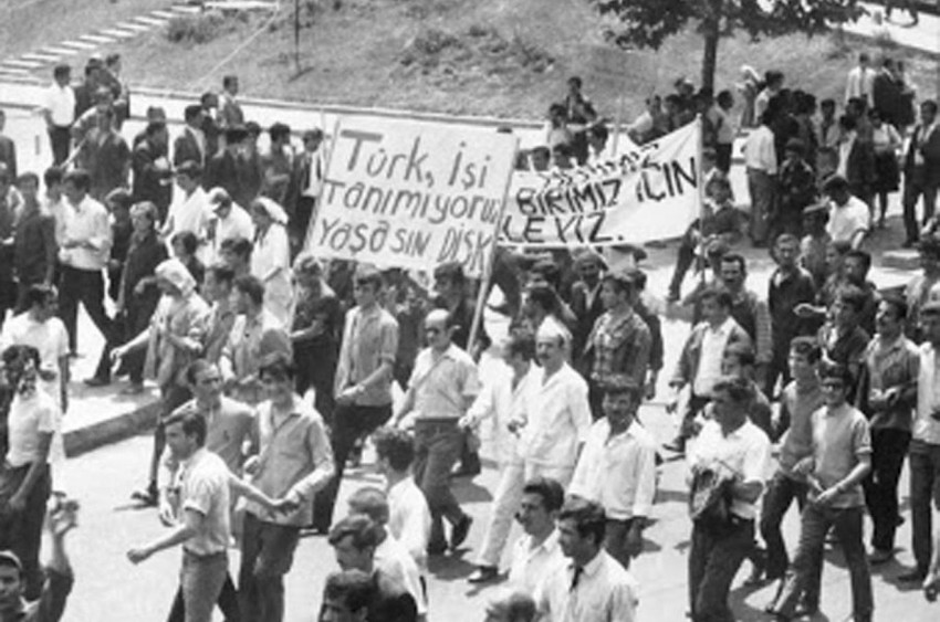 İşçi sınıfının partisi yok! - Resim : 1