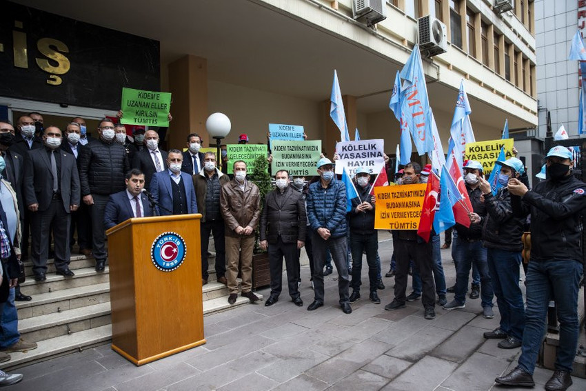 Kıdem tazminatı ve emeklilik hakkını kısıtlayan torba yasa protesto edildi - Resim : 1