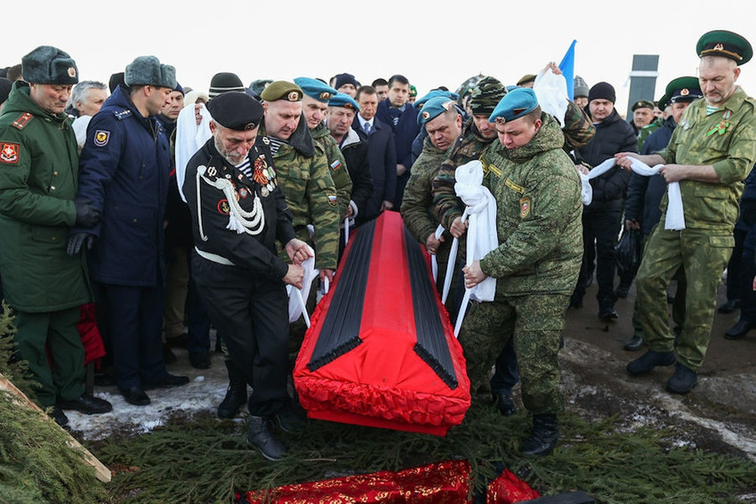 Ukrayna Savaşı-3: Yeni 'Demir Perde' örülüyor, bu kez Batı tarafından - Resim : 1