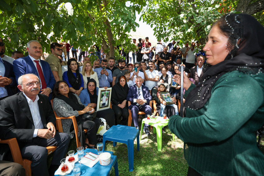 Kılıçdaroğlu’nun Roboski ziyareti: Acı hala taze, anneler adaletin geleceği günü bekliyor - Resim : 1
