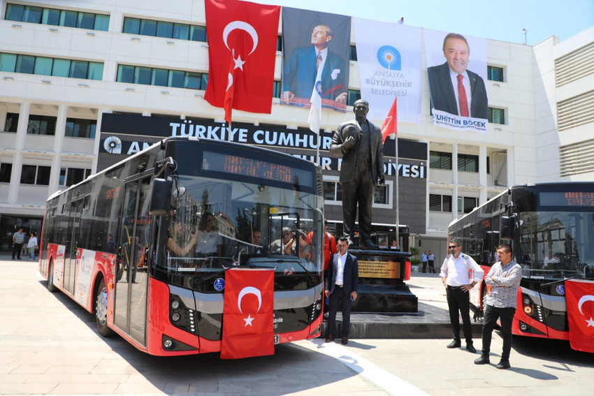 Antalya’da yaz nüfusu 25 milyonu buluyor: Ulaşıma 2025’e kadar yatırım yapılacak - Resim : 2