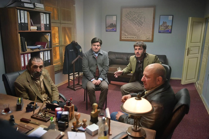 Kara komedide bir Hazine! - Resim : 2