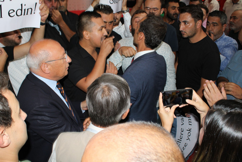 Çiftçilerden tarım fuarında düdüklü protesto - Resim : 1