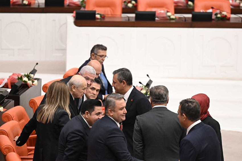 Yeni yasama yılı: DEM Parti ayağa kalkmadı, CHP alkışlamadı - Resim : 5