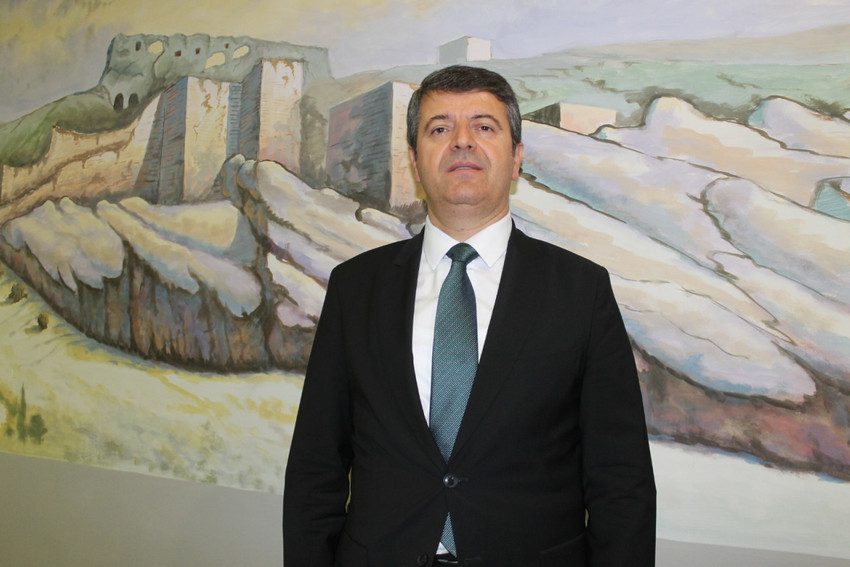 Adıyaman hem depremle hem de bakanlıkla mücadele ediyor - Resim : 1