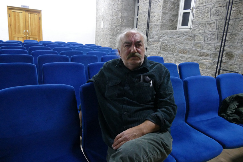 Hüseyin Kazaz, Valiliğe devredildi: Trabzon'da tiyatrolar sahnesiz kaldı - Resim : 3