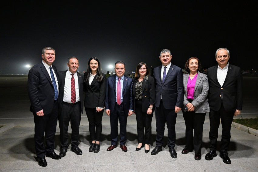 İmamoğlu’nun Antalya mitinginden izlenimler: Coşku ve gerginlik birlikte yaşandı - Resim : 6