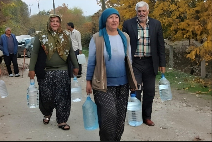 Elazığ'daki 'susuz köy' isyanda: Ekip biçme bizim için lüks oldu - Resim : 2