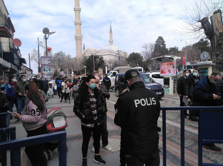 Edirne’de caddelere bile HES koduyla giriliyor - Resim : 1