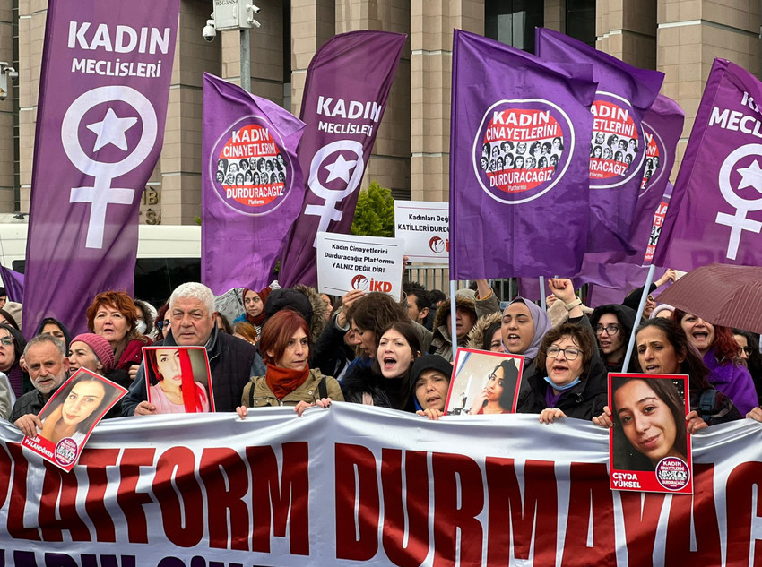 Kadın Cinayetlerini Durduracağız Platformu davası ertelendi - Resim : 1