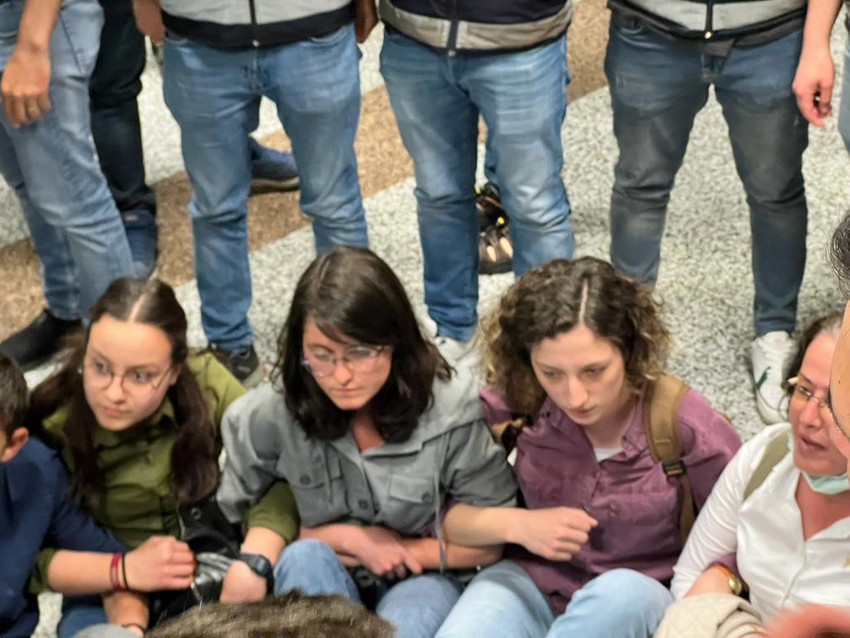 KHK'li akademisyen Nuriye Gülmen’e 10 yıl hapis cezası verildi - Resim : 1
