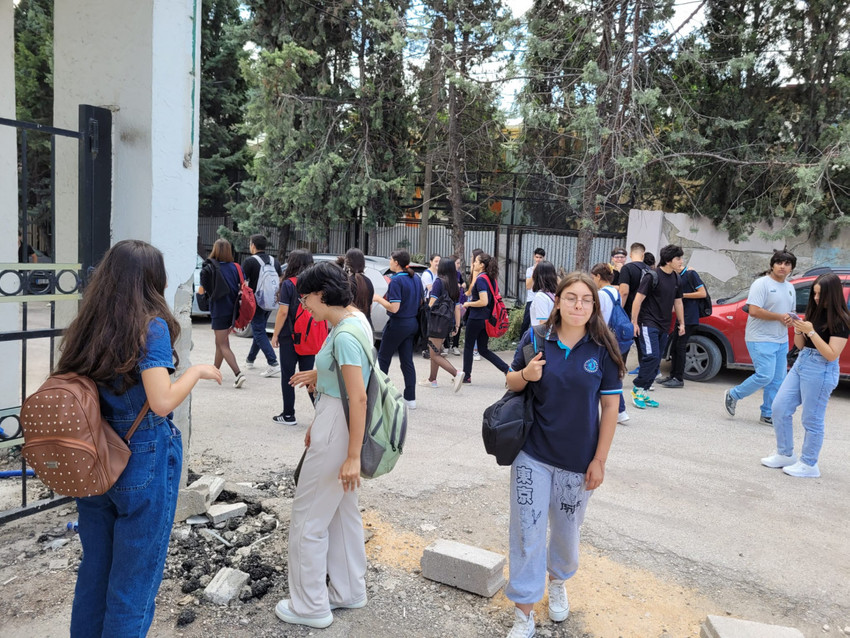 Deprem bölgesinde eğitim: Tadilat var gelirseniz sohbet ederiz - Resim : 5