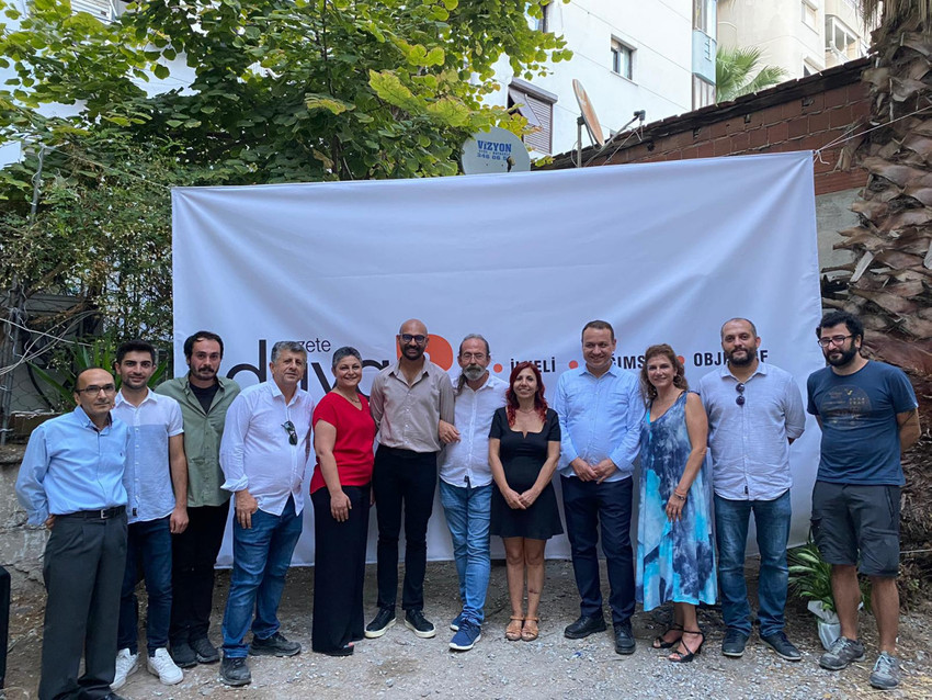 Gazete Duvar İzmir ofisi açıldı - Resim : 1