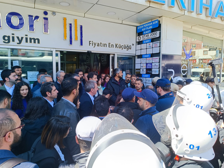 Van'da DEM Parti, CHP, TİP ve EMEP heyetinden yürüyüş - Resim : 2