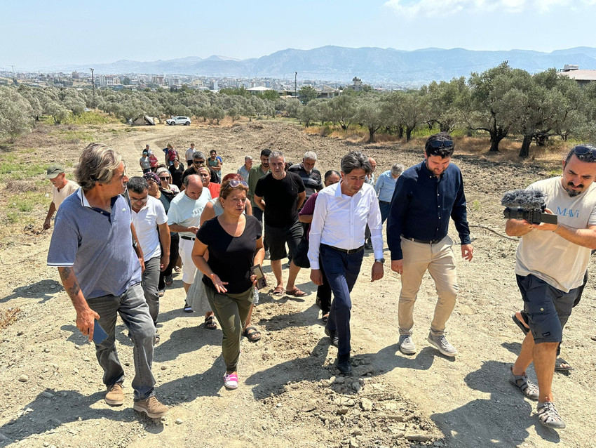 Hatay’da zeytin nöbetine müdahale: 6 Şubat’ta öldük, buraya gömersiniz - Resim : 1