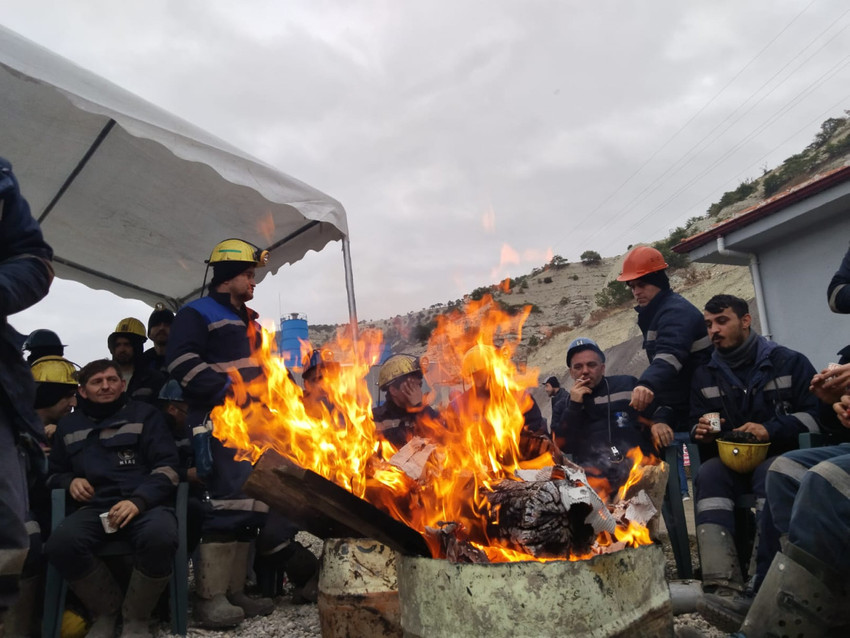 Madencilerin eylemi 2. gününde: Varlık satışına hayır - Resim : 2