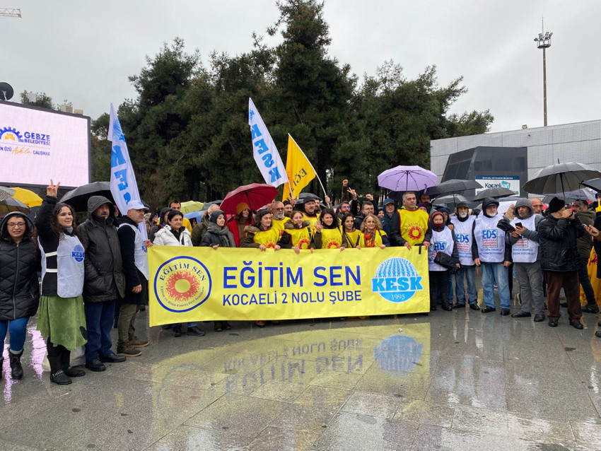 KESK, Türkiye genelinde yüzde 11.54'lük zamma karşı sokağa çıktı - Resim : 4