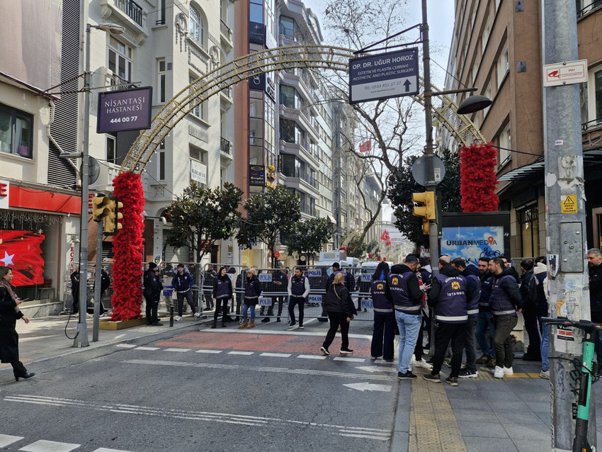 Alevilerin İstanbul'daki Suriye eylemine polis engeli: 'Bu bir soykırımdır' - Resim : 1