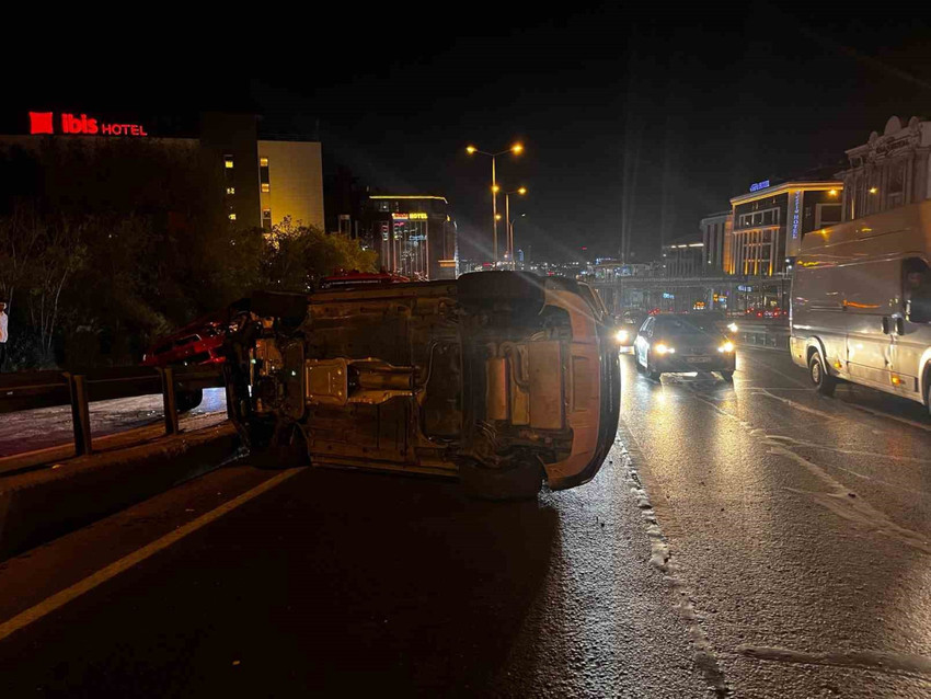 Esenyurt’ta zincirleme kaza: 2 yaralı - Resim : 1