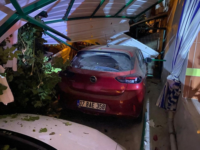 Freni boşaldı, caddeyi savaş alanına çevirdi - Resim : 2