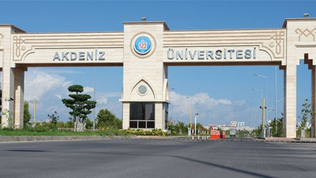 Akdeniz Üniversitesi'nde 75 gözaltı