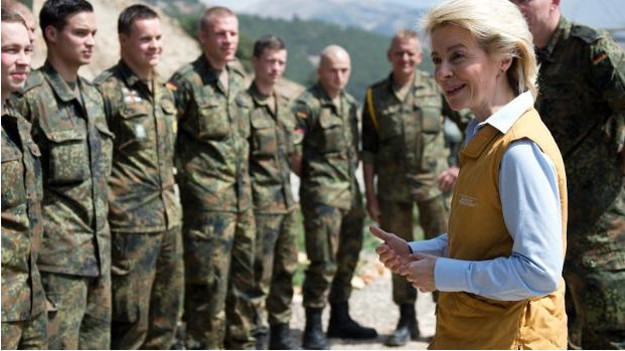 Almanya Savunma Bakanı İncirlik'i ziyaret edecek