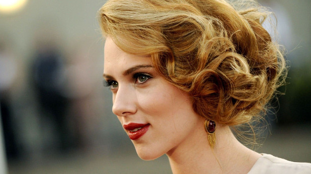 Scarlett Johansson: Hollywood’da kadın solan çiçek, erkekler palmiye!