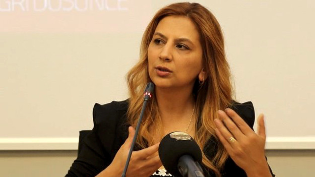 Gazeteci Arzu Yıldız için gözaltı kararı