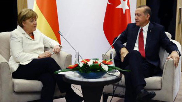 Erdoğan'dan, Merkel'e 'imkansız talep'