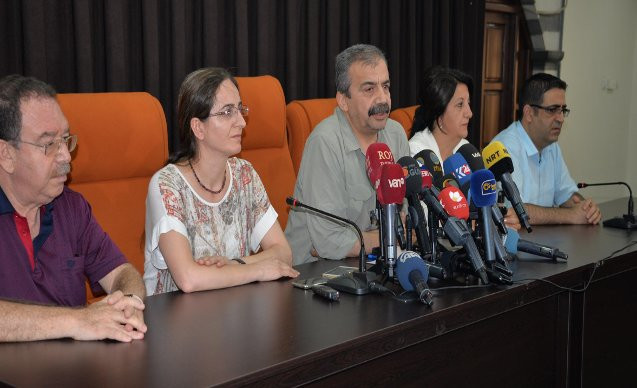 HDP'den Öcalan ve müzakare çağrısı