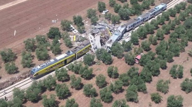 İtalya'da tren kazası: 20 ölü