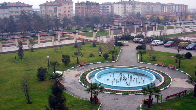 Ahmet Taner Kışlalı Meydanı'nın ismi iade ediliyor