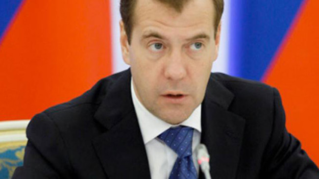 Medvedev charter seferleri için tarih verdi