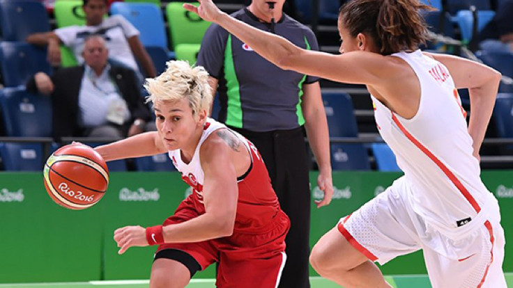 A Milli Kadın Basketbol Takımı İspanya'ya son saniyede yenildi