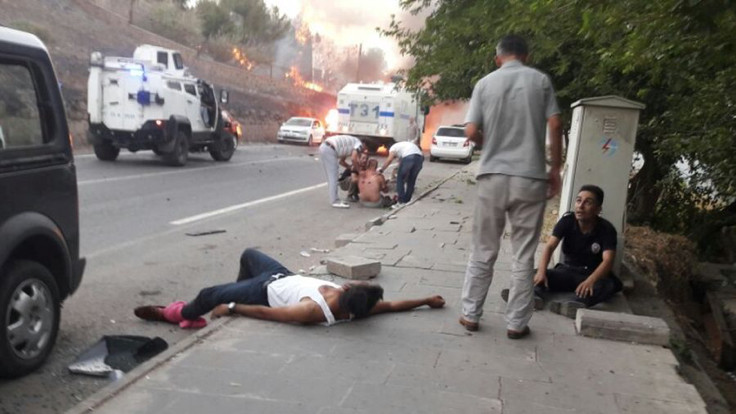 Diyarbakır'da patlama: 5 sivil hayatını kaybetti