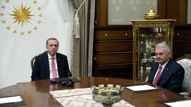 Cumhurbaşkanı Erdoğan ve Başbakan Yıldırım görüşmesi sona erdi