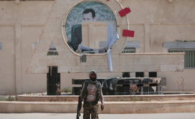 Robert Fisk: IŞİD aylardır Cerablus'taydı, 'mesele' Kürtler