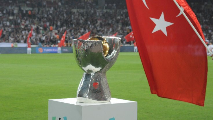 Süper Kupa finalinin ilk 11'leri belli oldu